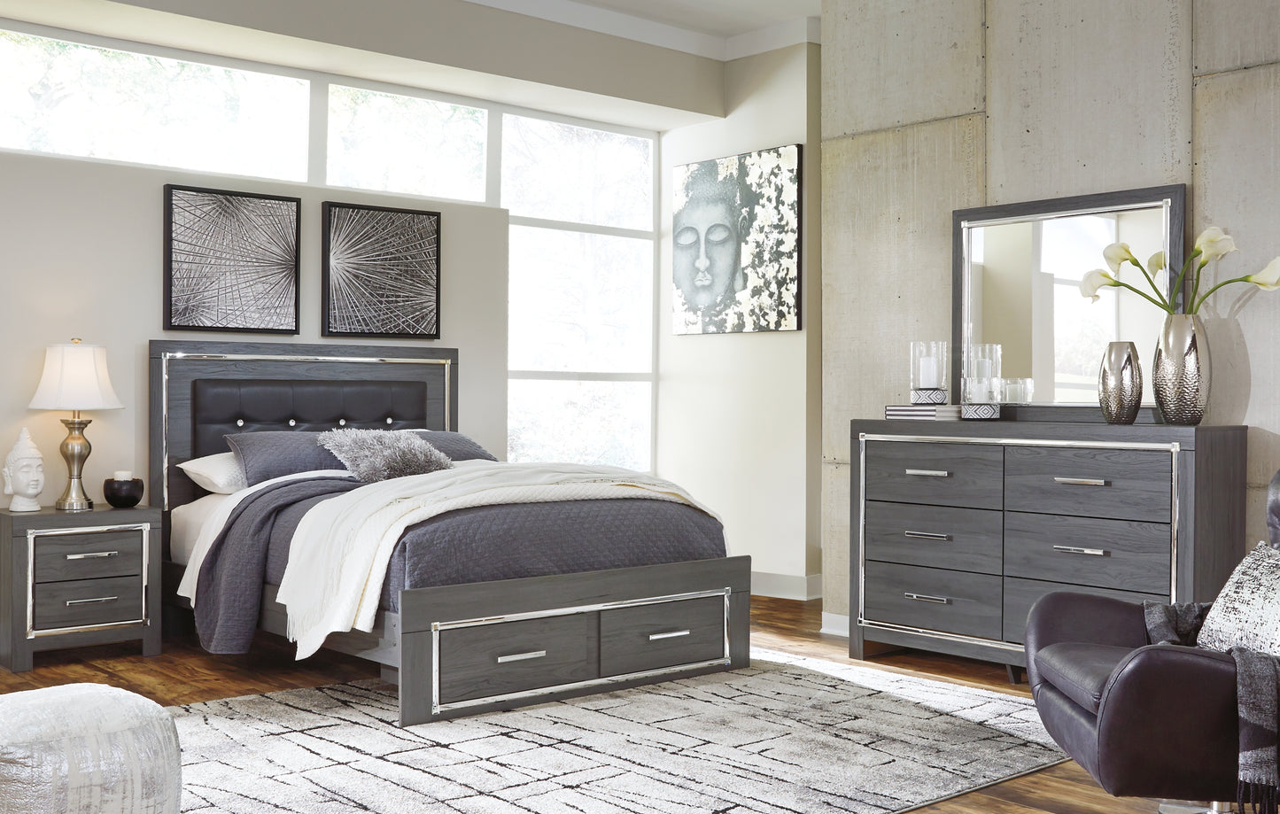 Lodanna Queen Panel Bed with 2 Storage Drawers with Mirrored Dresser